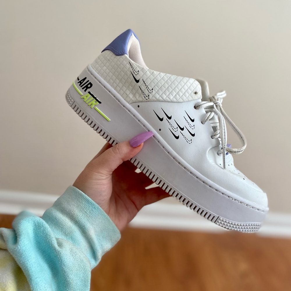 Women’s Nike Air Force 1 Sage ‘Light Thistle’ - Size 7.5 - Lightly Worn